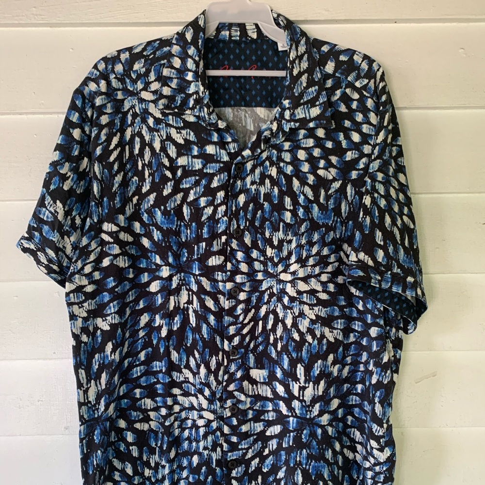 Men’s short sleeve button up